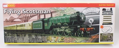Lot 359 - R1039 Hornby ‘Flying Scotsman’ set comprising...