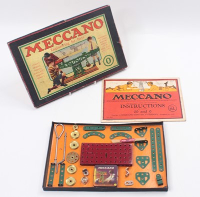 Lot 1594 - Meccano Circa 1930s Outfit 0, re-strung...