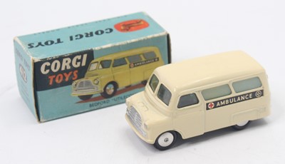 Lot 1172 - Corgi Toys No. 412 Bedford Utilecon ambulance...