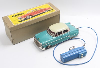 Lot 1918 - Gama No.400 tinplate and battery-operated...