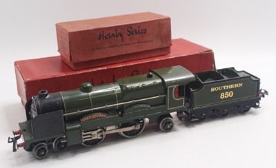 Lot 127 - 1936-41 Hornby Clockwork 0 gauge No.3C loco,...