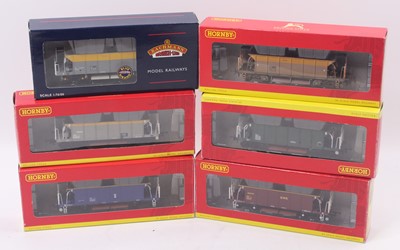 Lot 462 - A collection of six Hornby and Bachmann YGB...