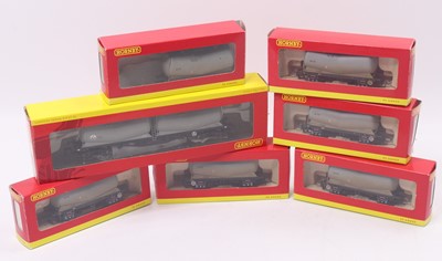 Lot 447 - A collection of seven Hornby 00 gauge cement...