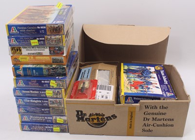 Lot 1016 - One box containing 11 various boxed as issued...