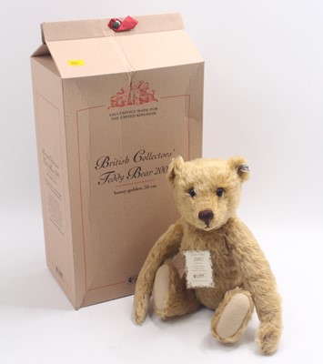 Lot 1832 - A Steiff British Collectors' Teddy Bear 2002,...