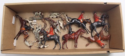 Lot 2107 - Britains small quantity of loose hunting lead...