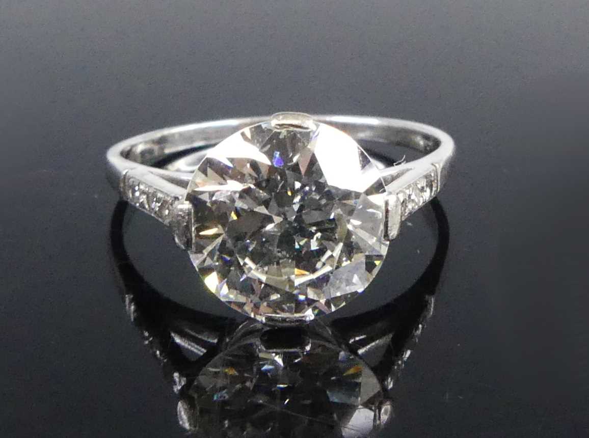 Lot 1202 - A white metal diamond solitaire ring,...