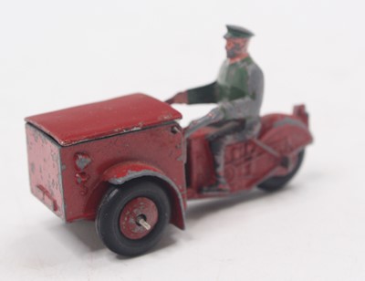Lot 1277 - A French Dinky Toys 14Z Triporteur comprising...
