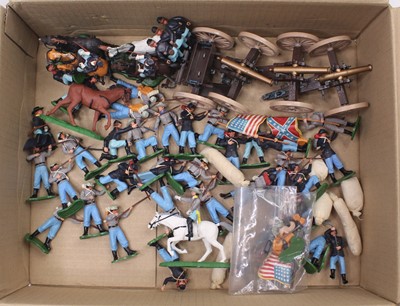 Lot 2122 - One tray of Britains plastic Union and...