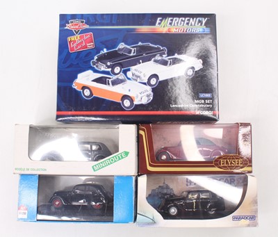 Lot 876 - A collection of mixed 1/43 scale diecast...