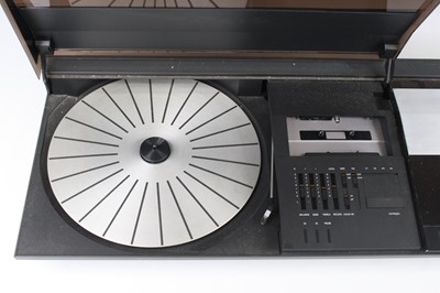 Lot 635 - A Bang & Olufsen Beocenter 2200 stereo system,...