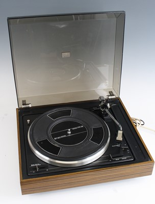 Lot 666 - A Garrard 125SB belt drive turntable, in...
