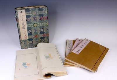 Lot 2199 - A set of Chinese wood-engraved albums, Shi Zhu...