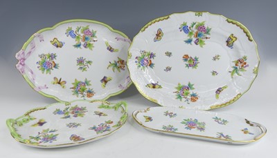 Lot 1075 - A collection of Herend Queen Victoria pattern...
