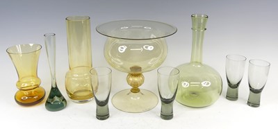 Lot 79 - A Murano toned amber glass pedestal footed...