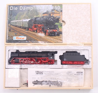 Lot 648 - Roco HO gauge Museums edition, model of a BR...