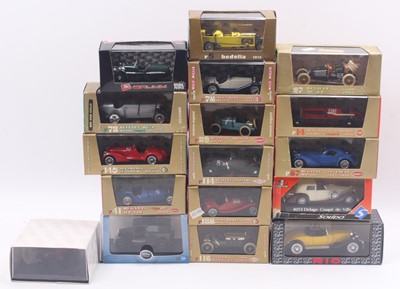 Lot 923 - Modern Issue diecast 1/43 scale group of 17 to...