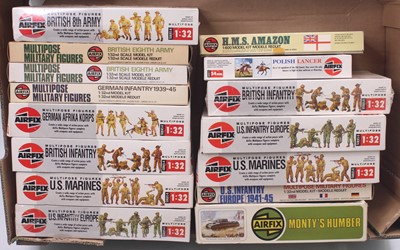 Lot 853 - Airfix 1/32 Scale group of 14 various boxed...