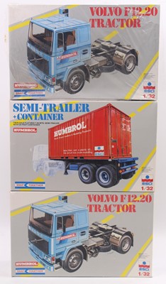 Lot 804 - ESCI 1/32 Snap Together group of 3 to include;...