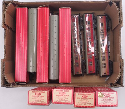 Lot 316 - 16 Hornby-Dublo Super Detail coaches: Boxed –...