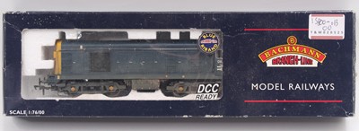 Lot 317 - Bachmann 00 gauge class 20 Bo-Bo in BR blue,...