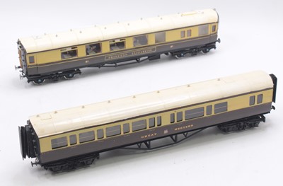 Lot 181 - Two 0 gauge GWR coaches, to include a plastic...
