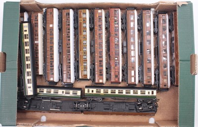 Lot 611 - One tray of 00 gauge LNER kit built, and...