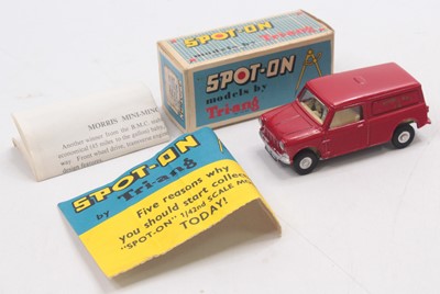 Lot 1686 - A Triang Spot-On Models No. 210/1 Morris Royal...