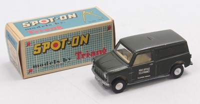 Lot 1690 - A Triang Spot-On Models No. 210 Morris GPO...