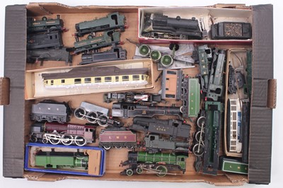 Lot 601 - One tray containing part complete 00 gauge kit...