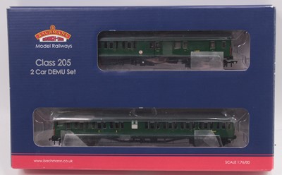 Lot 319 - A Bachmann Branchlines 00 gauge Class 205...