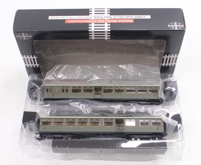 Lot 415 - A Kernow Model Rail Centre Exclusive LSWR Gate...