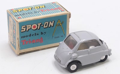 Lot 1703 - A Triang Spot-On Models No. 118 BMW Isetta,...
