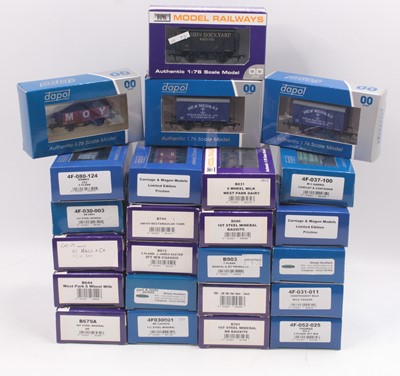 Lot 461 - One tray containing 24 Dapol 00 gauge wagons,...