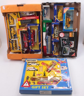 Lot 958 - Corgi Toys and others, 2 trays of modern issue...