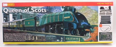 Lot 377 - Hornby 00 gauge Queen of Scots train set...