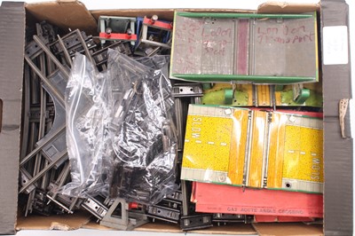 Lot 114 - Large tray of Hornby 0-gauge clockwork track,...