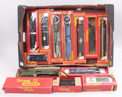 Lot 495 - Hornby & Triang locos: R250 58001; B17 4-6-0...