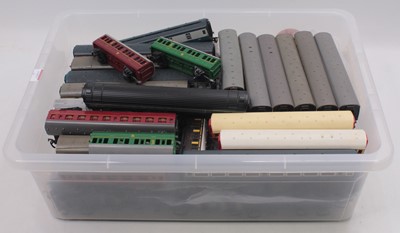 Lot 446 - Approx 50 unboxed 00 gauge coaches, mainly...