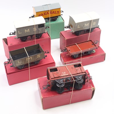 Lot 122 - Six Hornby 0-gauge goods wagons: post-war...