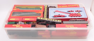 Lot 505 - One large tray containing Triang 00 gauge...