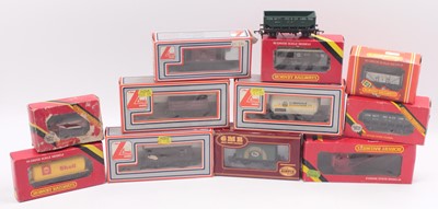 Lot 497 - Two trays containing mainly early Hornby 00...