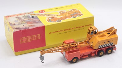 Lot 1037 - A Dinky Toys No.972 20-ton lorry mounted crane,...