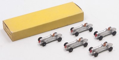 Lot 1067 - Dinky Toys No. 35B Trade box of 5 Midget...