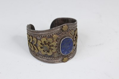 Lot 2053 - A group of oriental items, 19th to 20th...