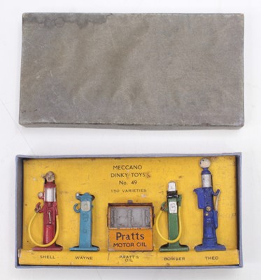 Lot 1052 - Dinky Toys, No.49 Pre-War Petrol Pumps Set,...