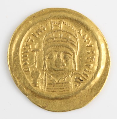 Lot 2006 - Byzantine Empire, Justinian I (527-528), gold...
