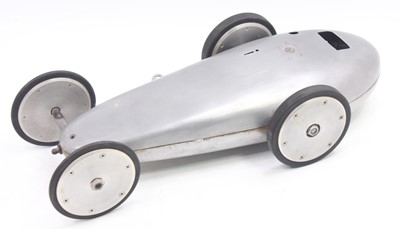 Lot 20 - Hand built 10cc spur drive teardrop tether car,...