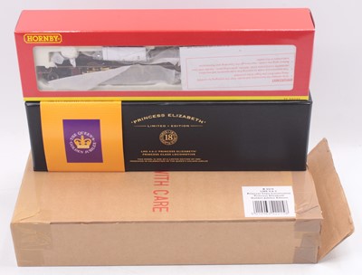 Lot 372 - R2215 Hornby Princess class loco & tender...