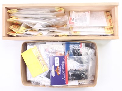 Lot 473 - Two boxes containing various 00 gauge kit...